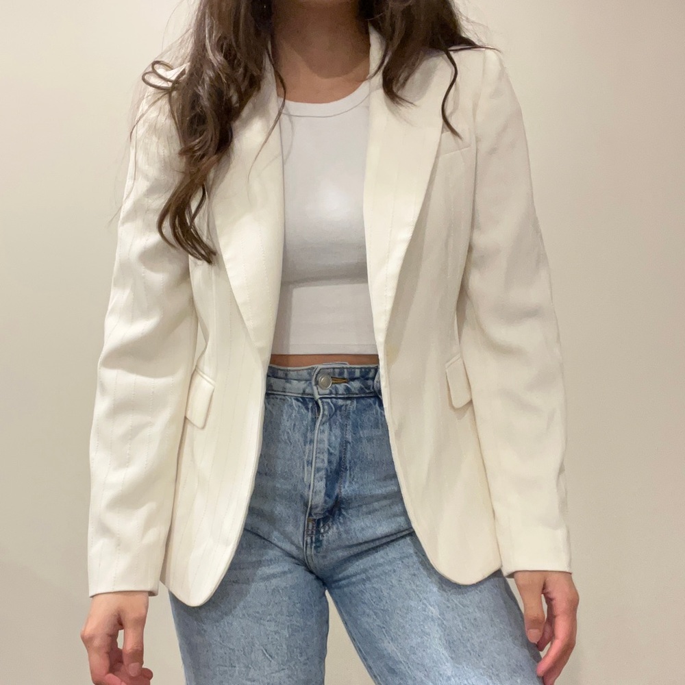 VINTAGE WHITE BLAZER